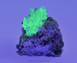 Hyalit (zc v UV svtle) - kliknte pro vt nhled